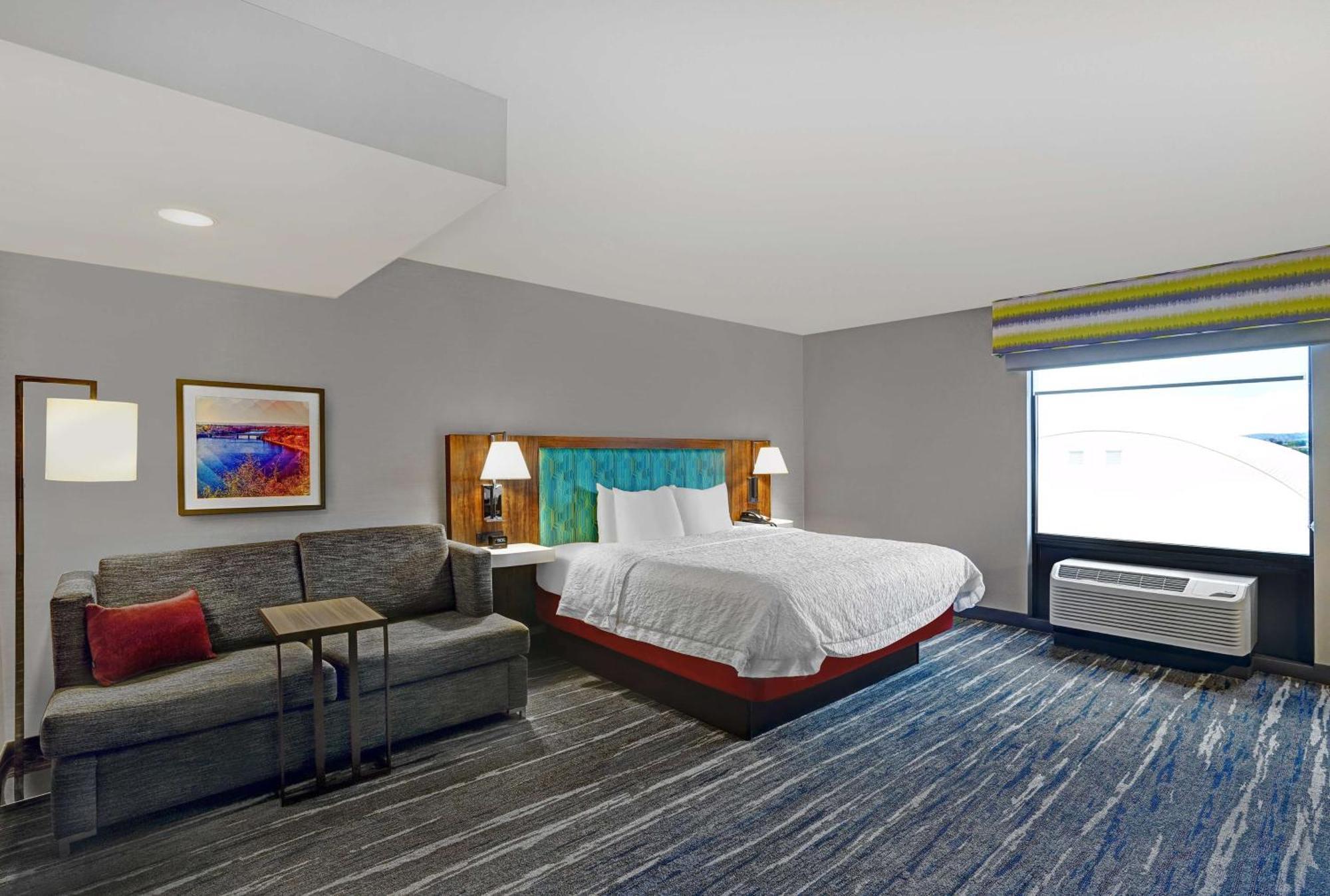 Hampton Inn Ютіка Екстер'єр фото